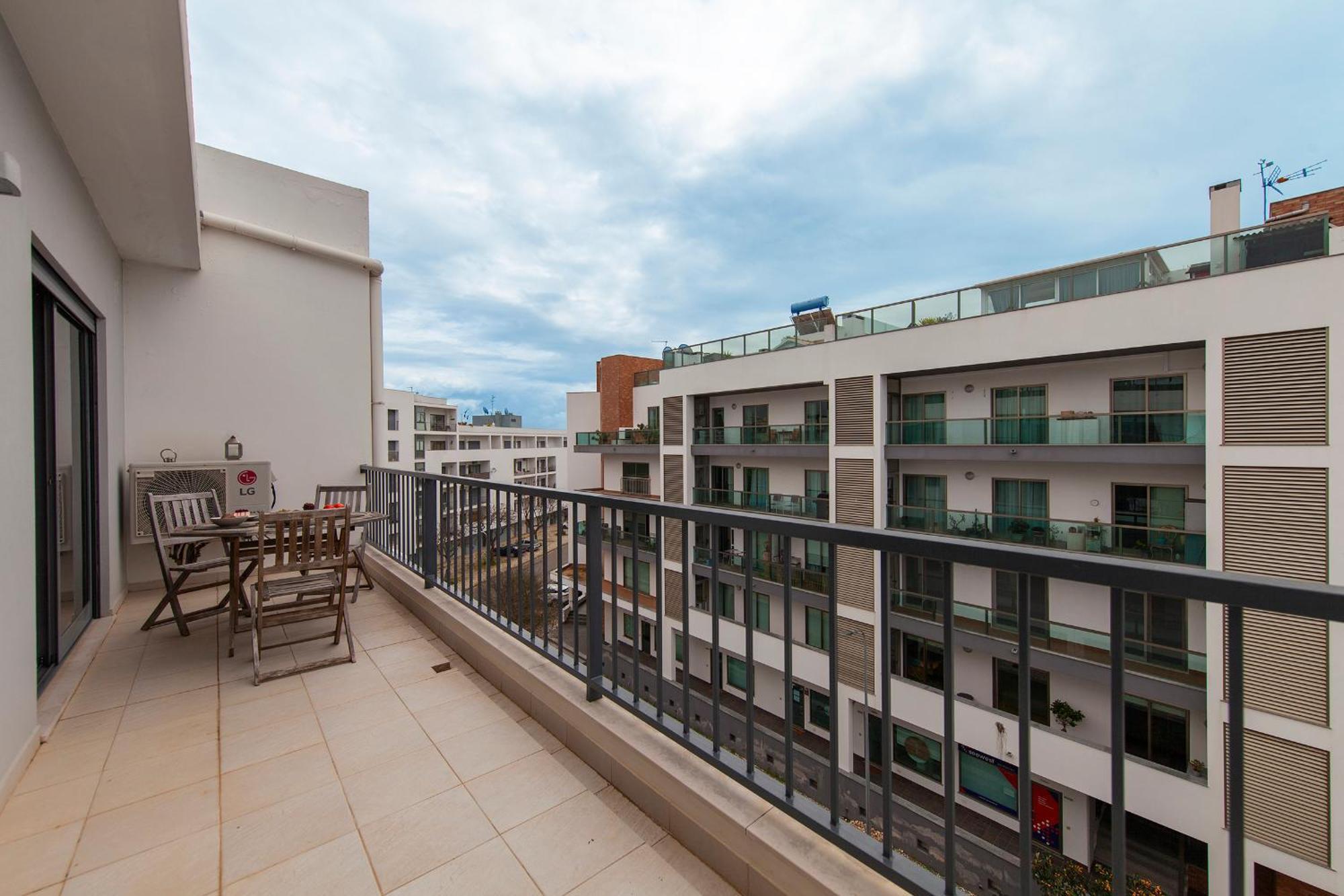 B04 - Luxury 2 Bed W Terrace Pool Apartment Lagos Exterior photo